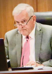 Council Members refute Starr
