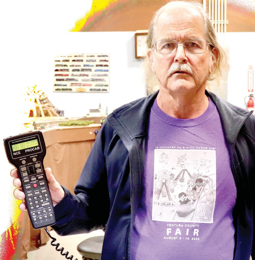 MODEL RAILROADERS PURSUE PASSION