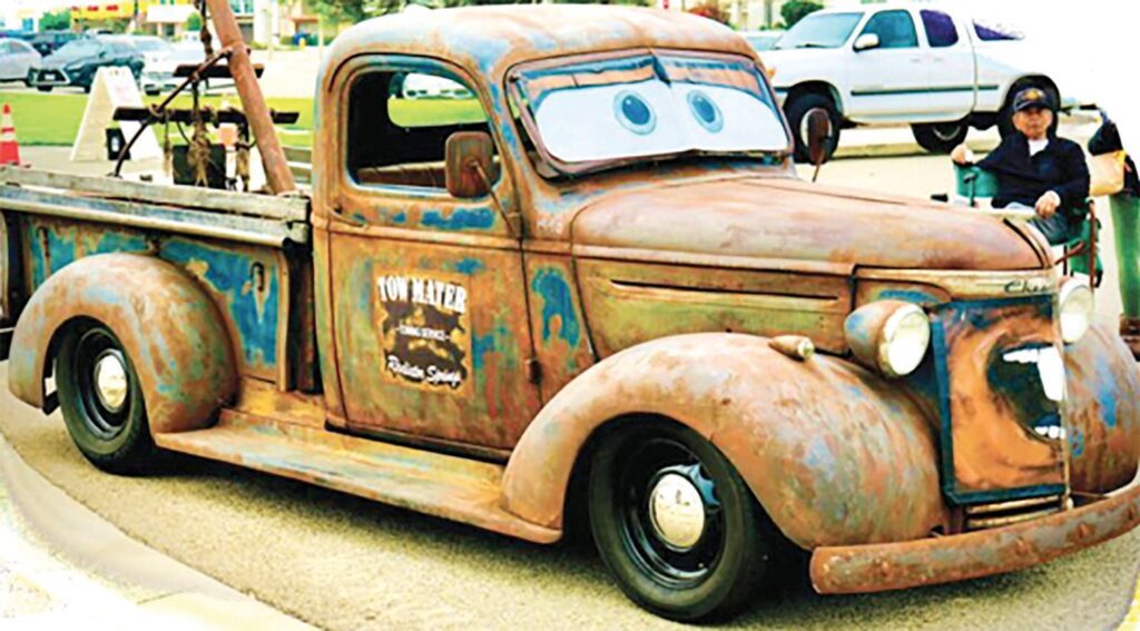 Wheels & Waves draws a crowd